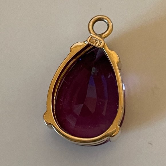 STUNNING VTG 8 CARAT PEAR SHAPE AMETHYST PENDANT